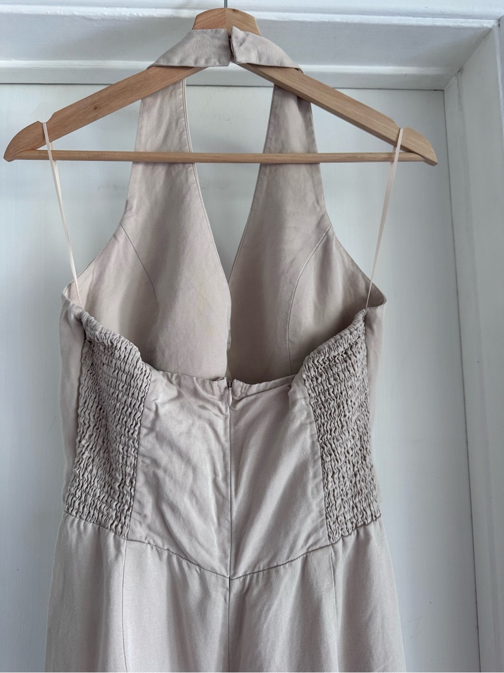 Astr The Label Cream Sleeveless V-Neck Cropped Vest with Wide-Leg Pants - Picture 5 of 15